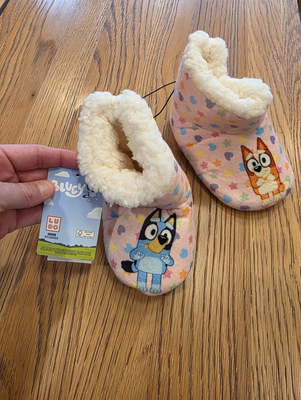 Bluey Slippers - Picture 2 of 3